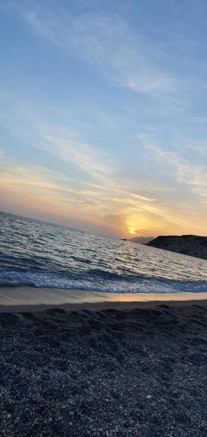Eirini Apts On The Beach Psari Forada Екстериор снимка