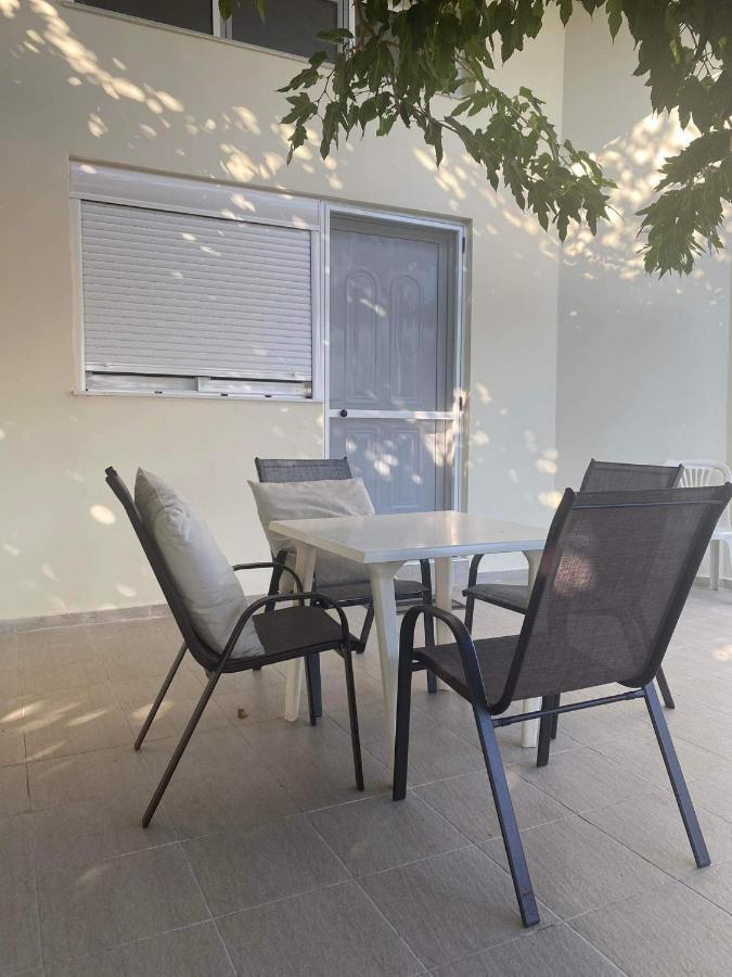 Eirini Apts On The Beach Psari Forada Екстериор снимка