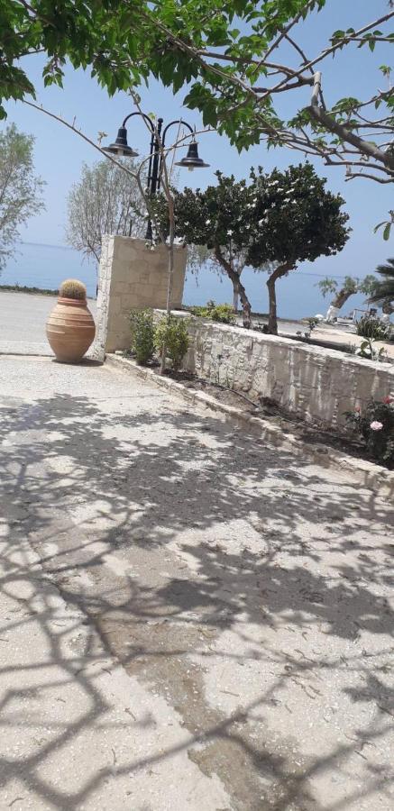 Eirini Apts On The Beach Psari Forada Екстериор снимка