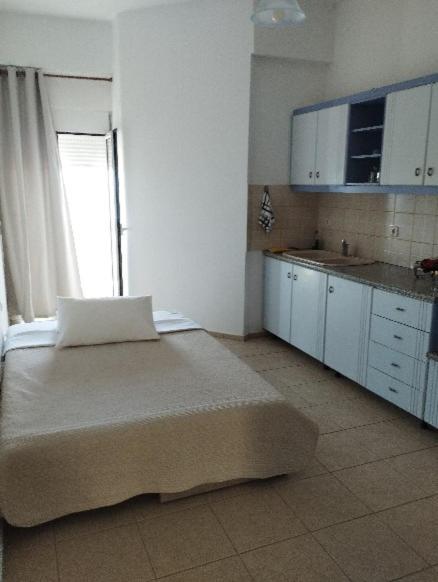 Eirini Apts On The Beach Psari Forada Екстериор снимка